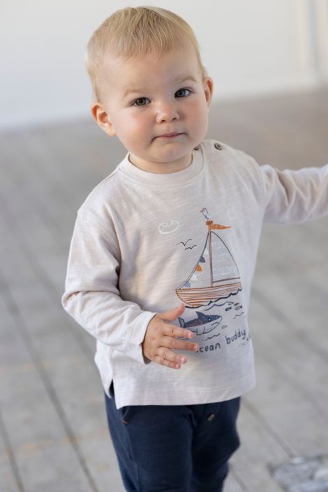 T-Shirt aus Bio-Baumwolle mit Segelboot Langarm